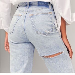 Abercrombie 90s Straight Ultra High Rise Curve Love - 29/8